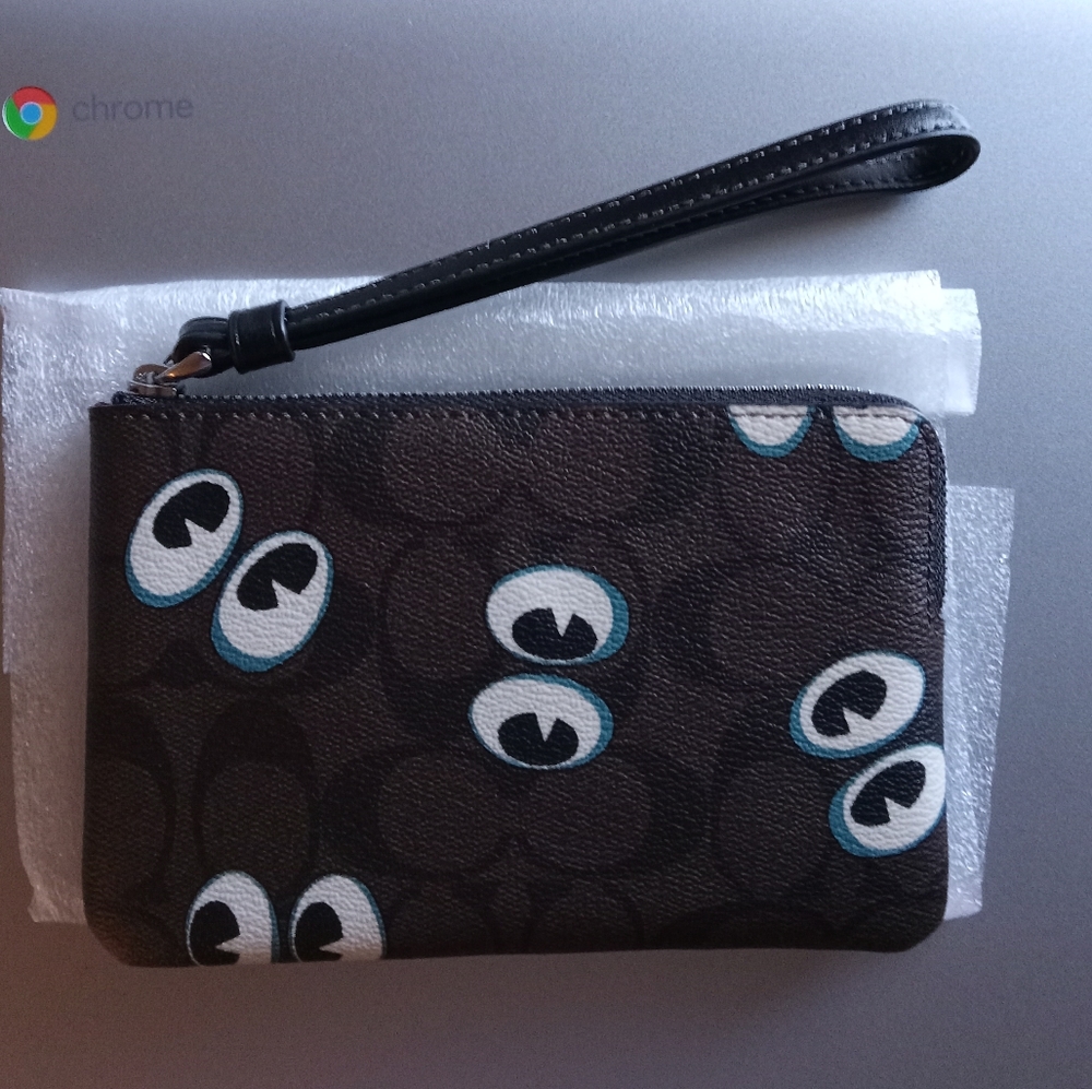 NWT Halloween Spooky Eyes Limited edition Coach Wristlet